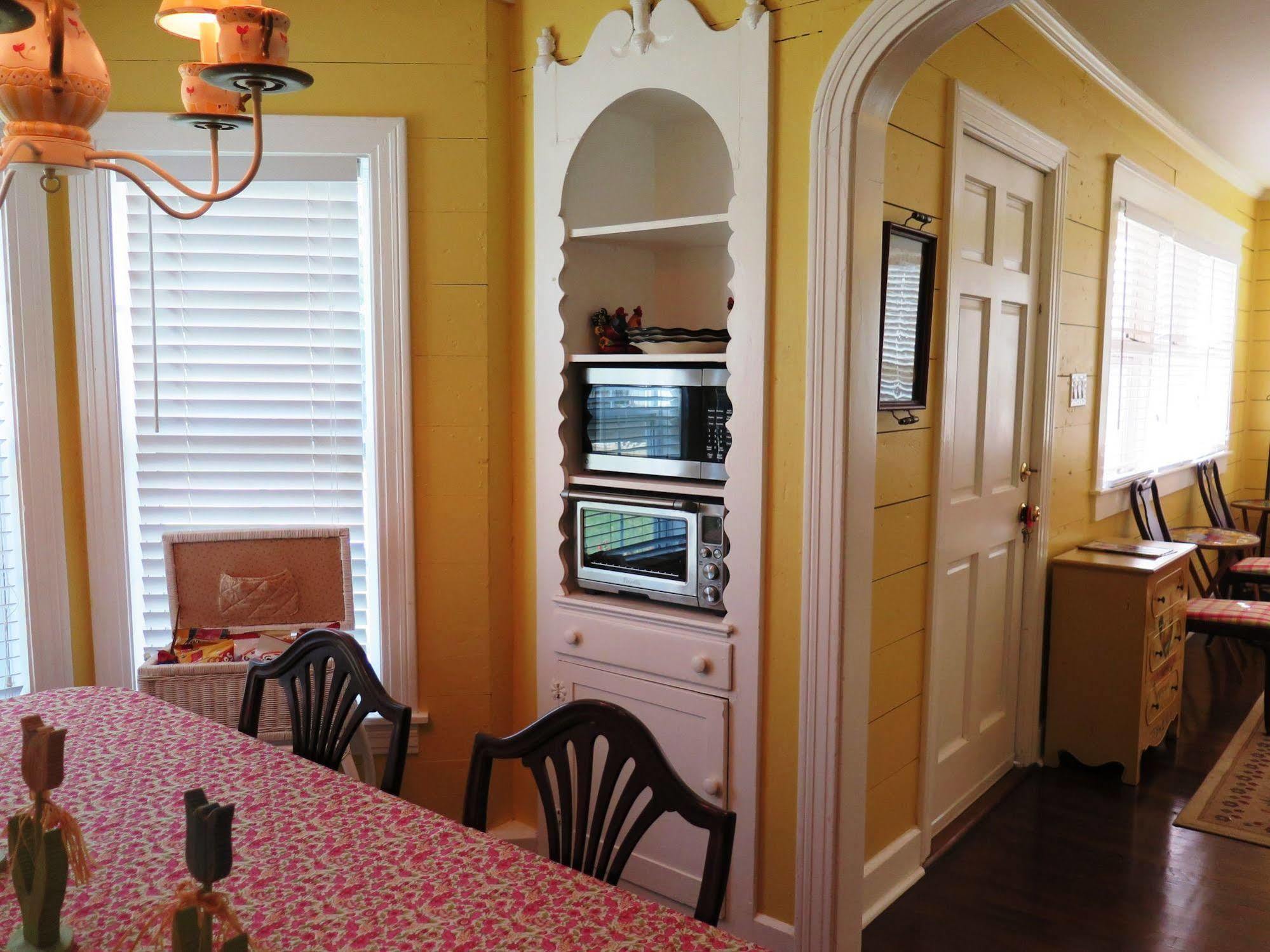 Yellow House B&B Salado Екстериор снимка