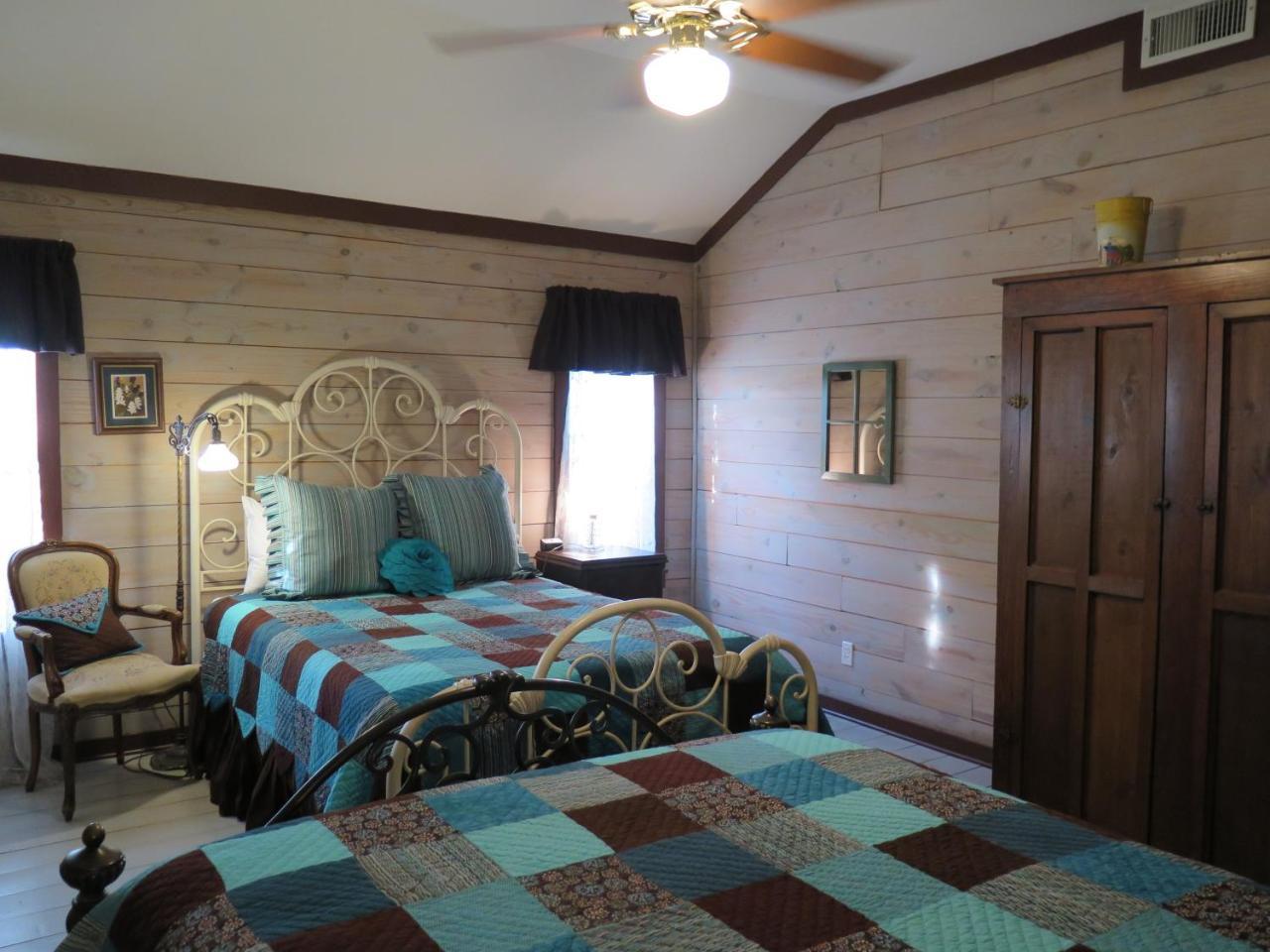 Yellow House B&B Salado Екстериор снимка